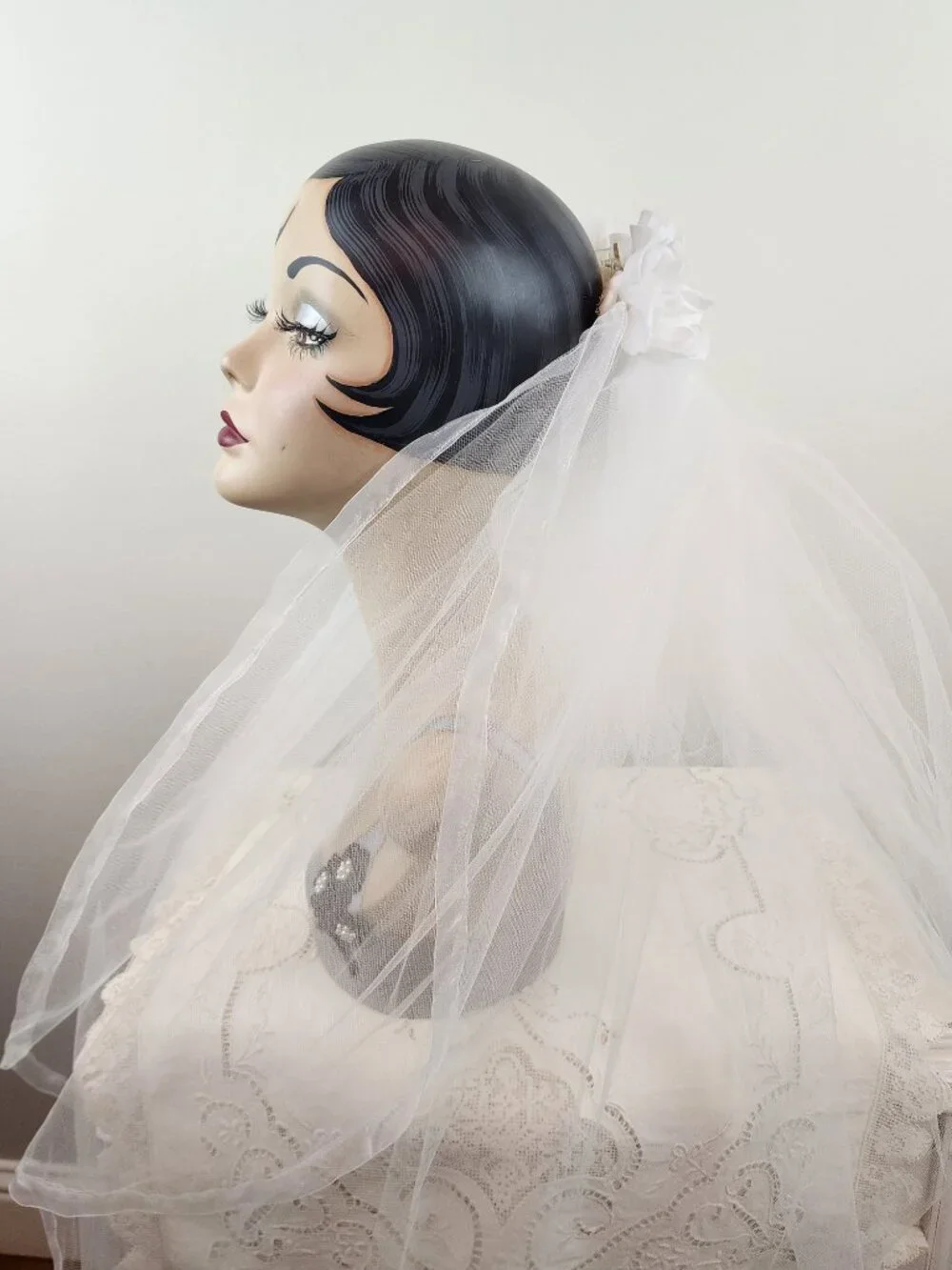 Vintage White Tulle Double Layer Wedding Bridal Veil w/ White Roses Rhinestones